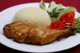 15 quán cơm gà nổi tiếng đất Sài thành